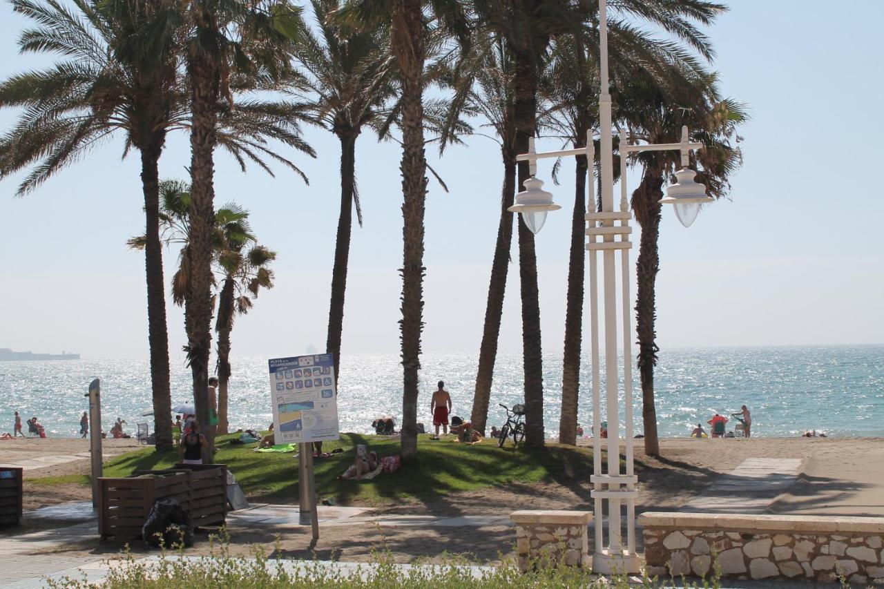 Apartamento Frente Al Mar Málaga Exterior foto